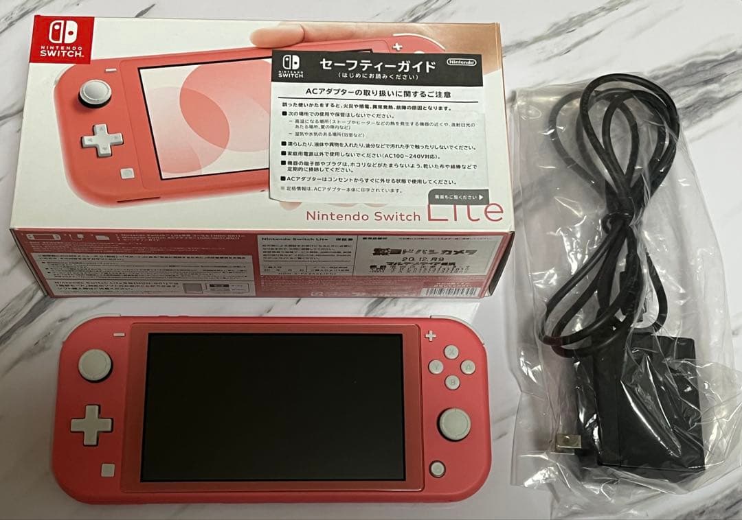 【中古・カバー付き】Nintendo Switch Lite コーラルピンク