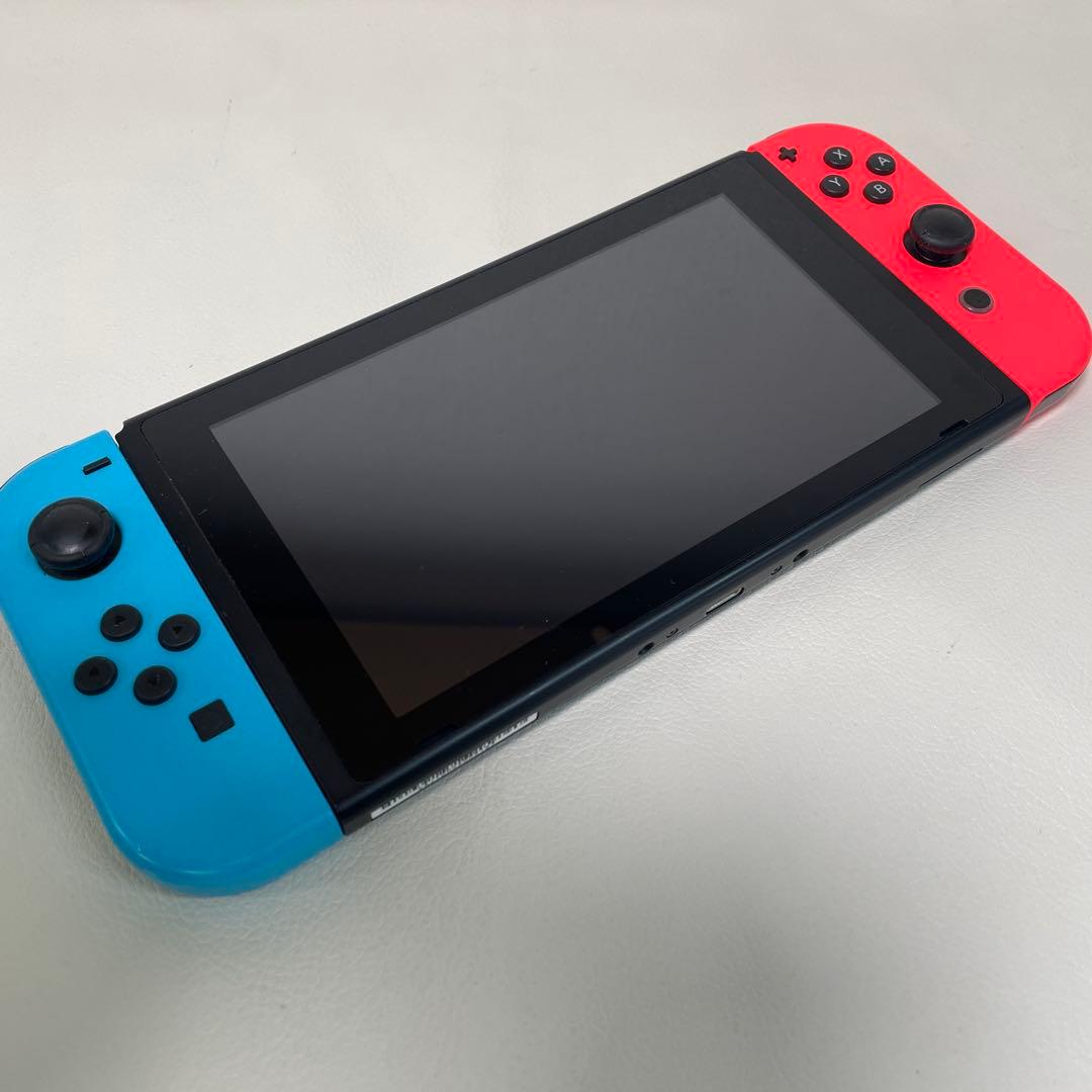 Nintendo Switch本体＋ケース＋プロコン＋ケーブル