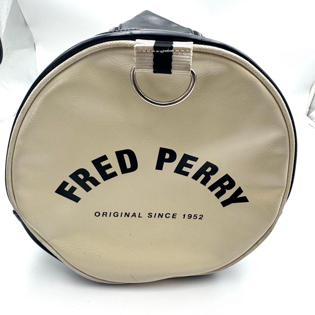 完売品　FRED PERRY フレッドペリー　ドラムバック　白黒　ボストンバック