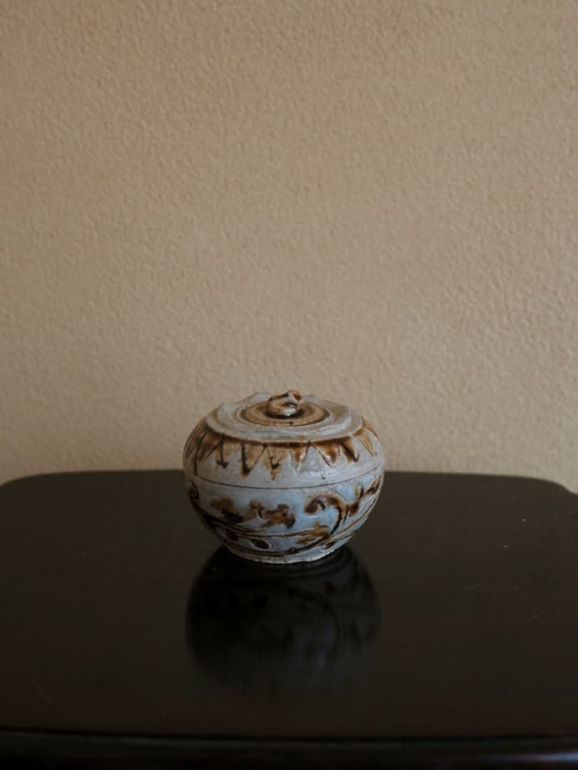 鉄絵　スワンかローク　唐草文香合　宋胡録　茶道具　香道具　箱付　Q1908