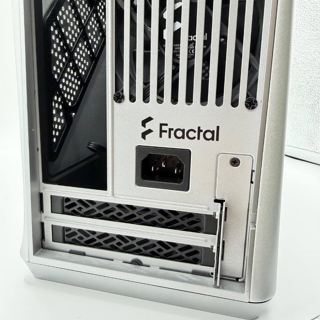 【美品】 Fractal Era ITX Computer case 木目パネル