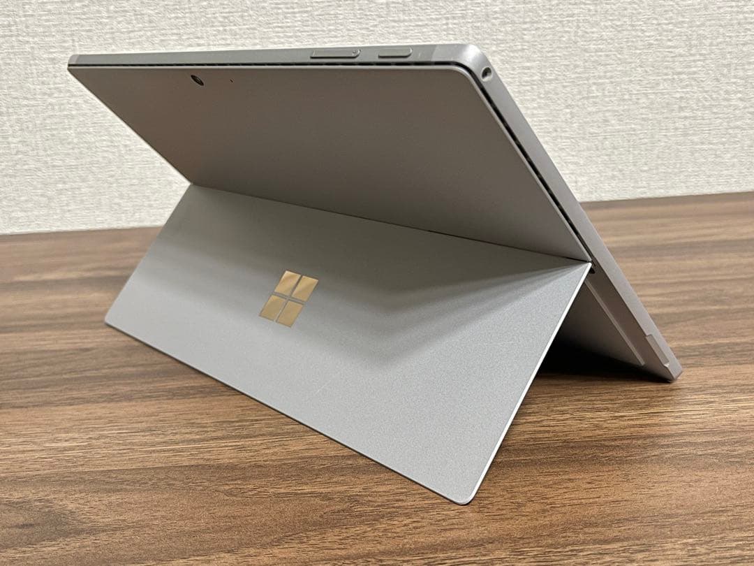 Microsoft Surface Pro 7本体 + キーボード + 社外ペン