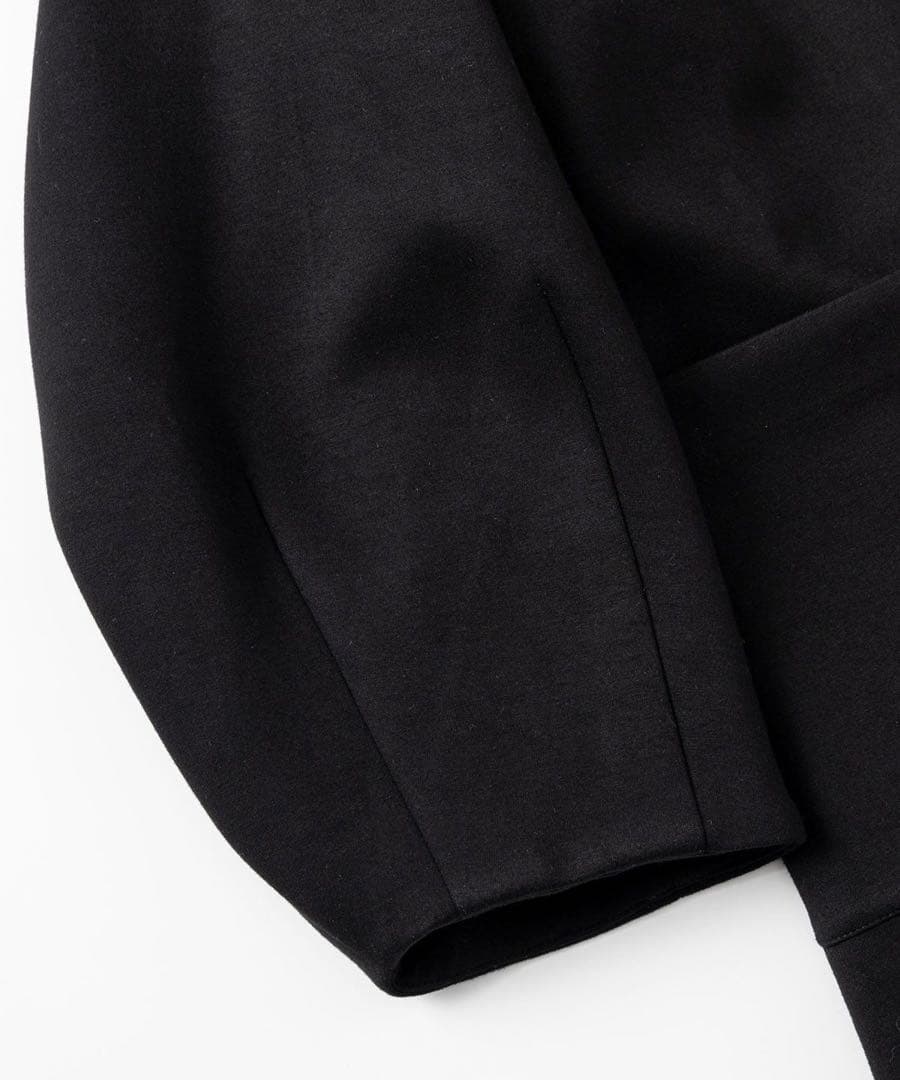 AJUGA. (アジュガ)スムースポンチロングコート　美品★
