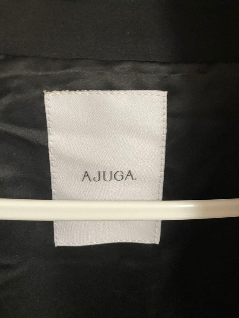 AJUGA. (アジュガ)スムースポンチロングコート　美品★