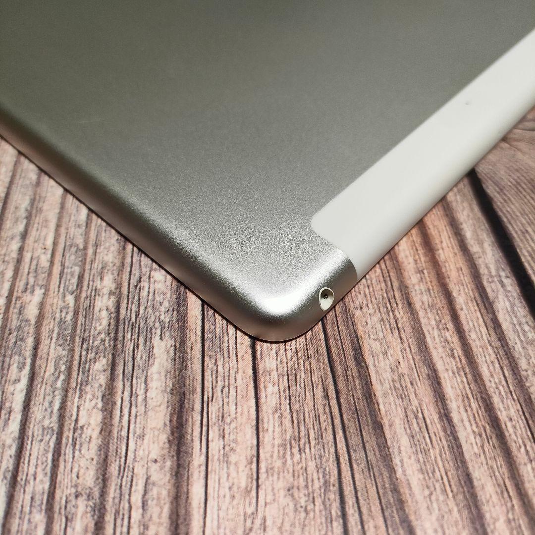 iPad 第6世代 32GB SIMフリー 美品 バッテリー99%