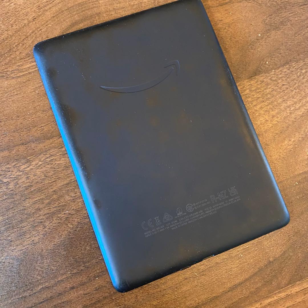 Kindle Paperwhite シグニチャーエディション6.8インチ 広告無