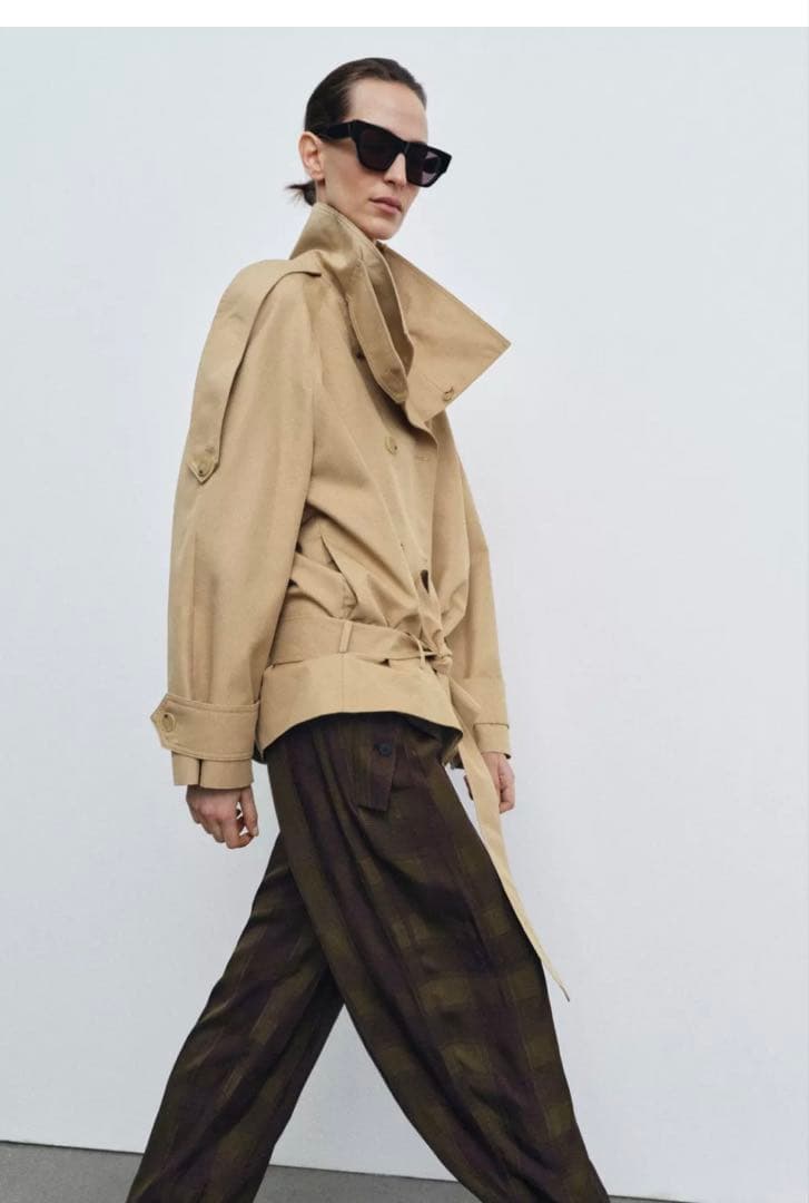 【新品未使用】ZARA ショート丈ハイネックトレンチコート　M