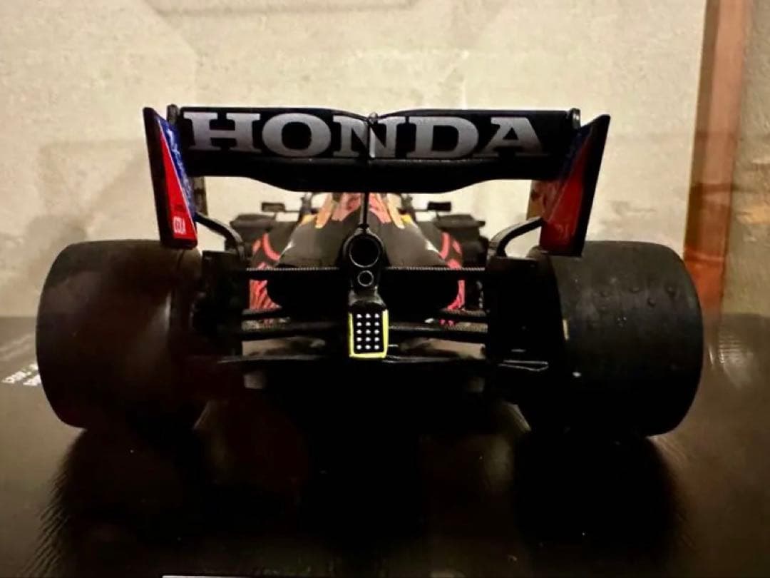 SMC別注spark RB16B アブダビGP フェルスタッペン