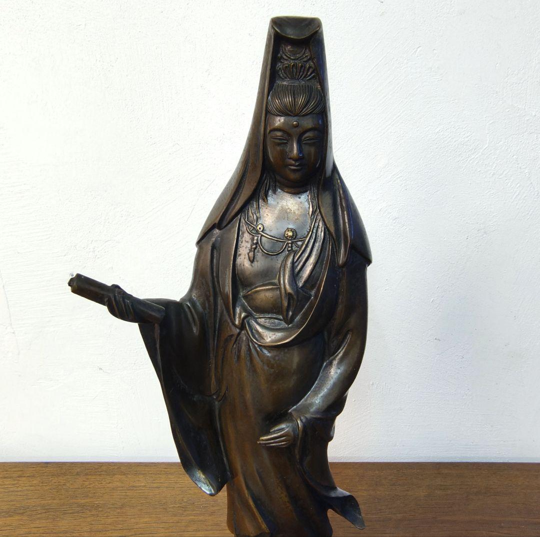 白衣観音　仏像