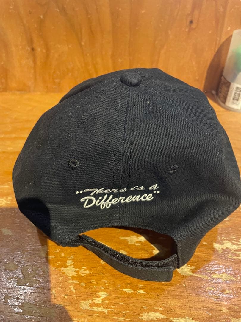 Supreme Difference 6-Panel Black 中古品