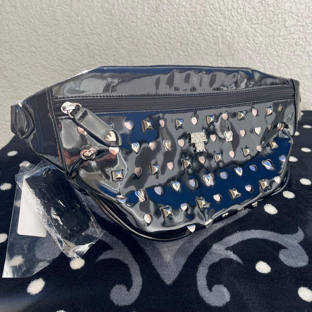 ANNA SUI ブラック ボディバッグ スタッズ付き