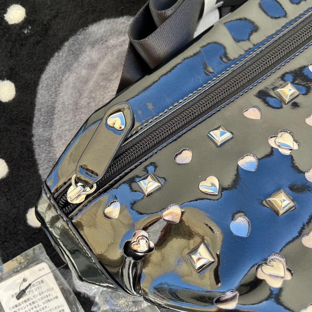 ANNA SUI ブラック ボディバッグ スタッズ付き