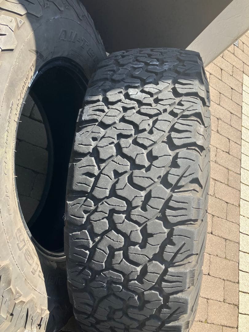タイヤ・ホイール BFGoodrich All-Tellain T/A KO2 265/70r17