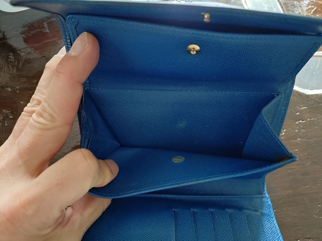 ルイ・ヴィトン エピ 三つ折財布ブルー M63715 LOUIS VUITTON