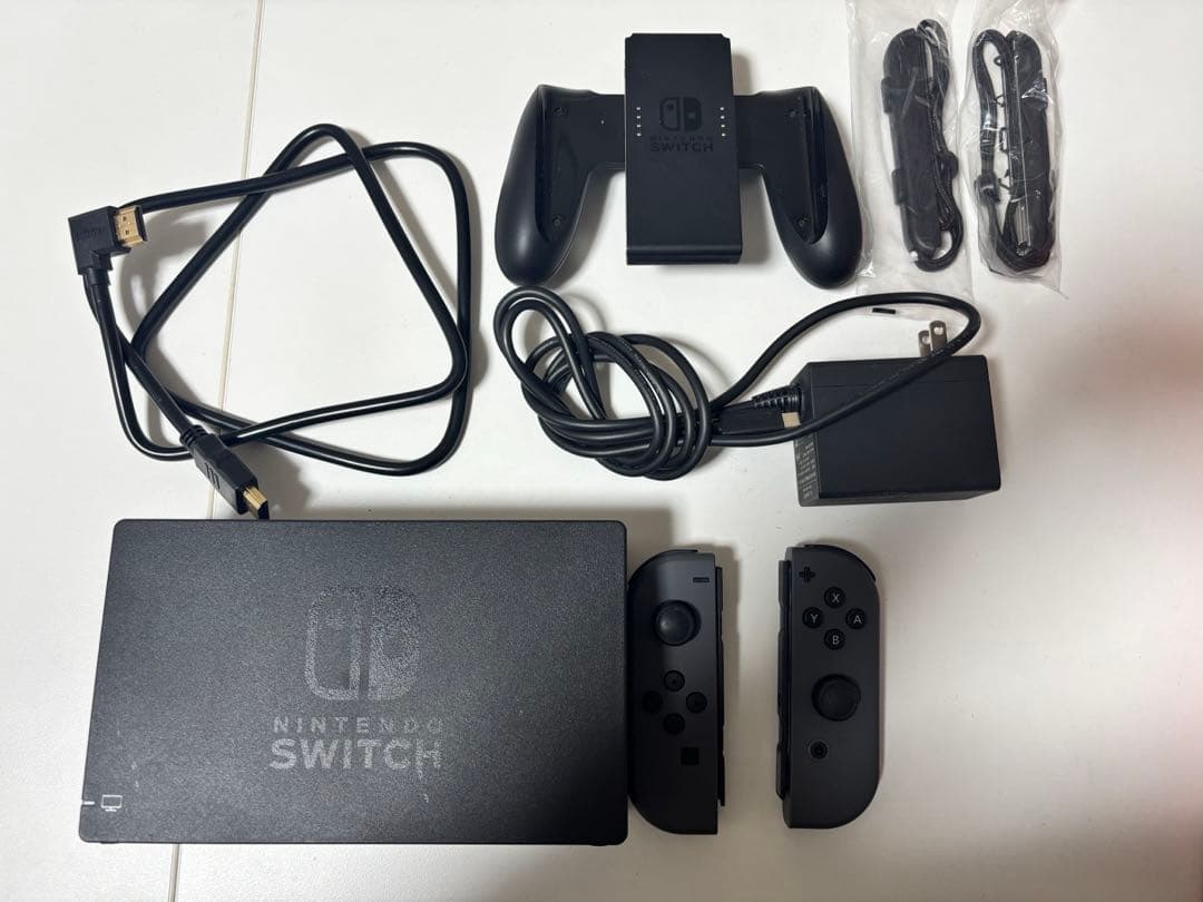 ★中古美品★　Nintendo Switch 本体強化版グレー　任天堂スイッチ
