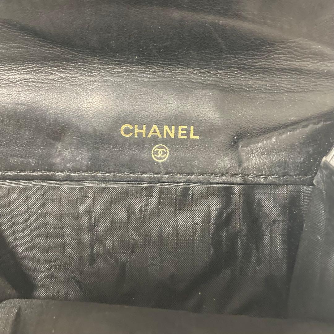 CHANELシャネル　キャビアスキン 二つ折り財布 ココマーク