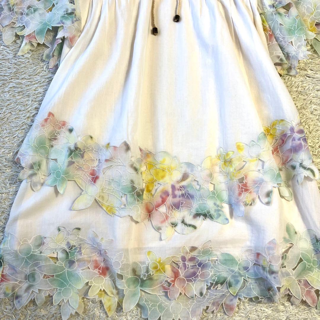 美品★定価3.6万 グレースコンチネンタル　フラワーカット刺繍ワンピース 水彩