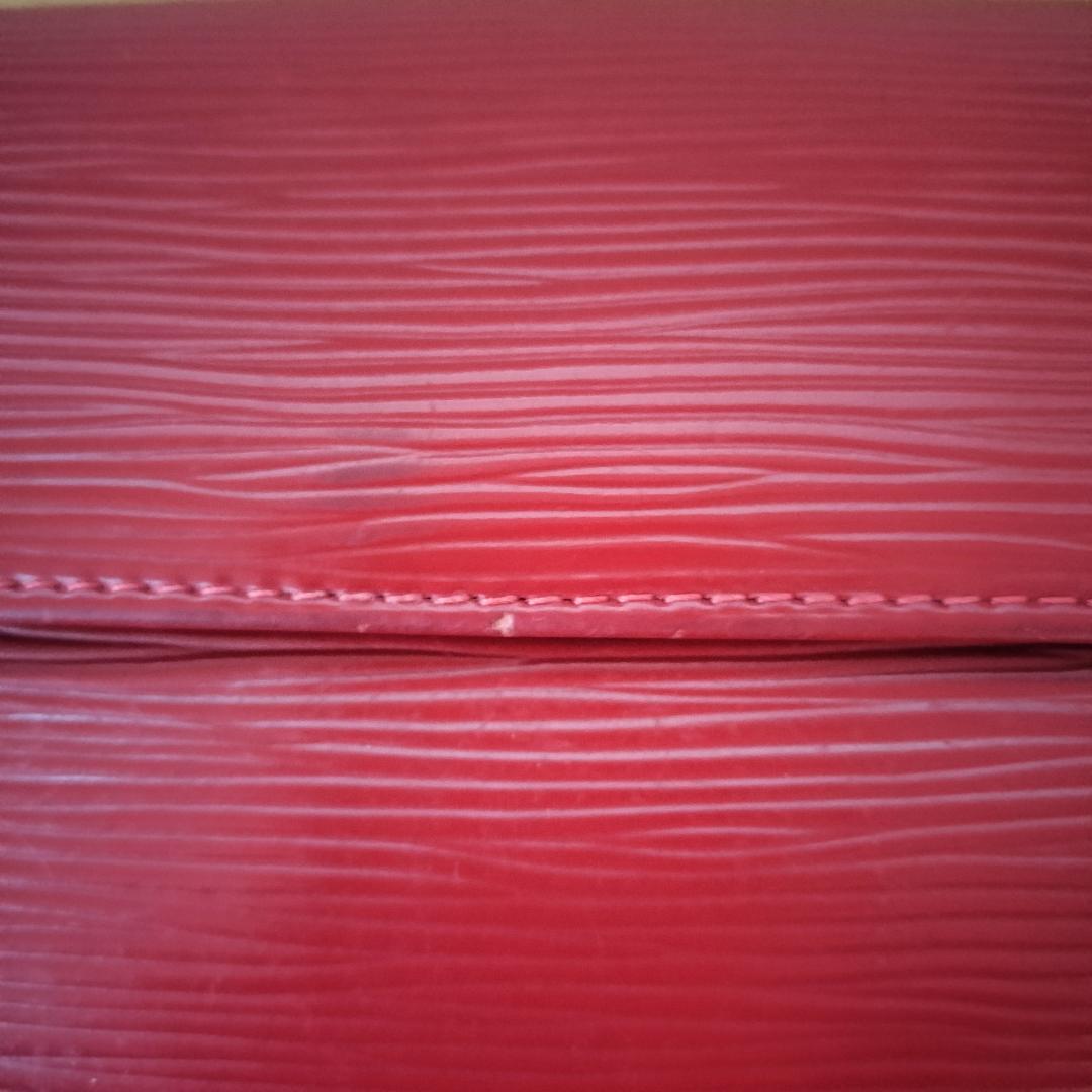Louis Vuitton エピレザー レッド長財布