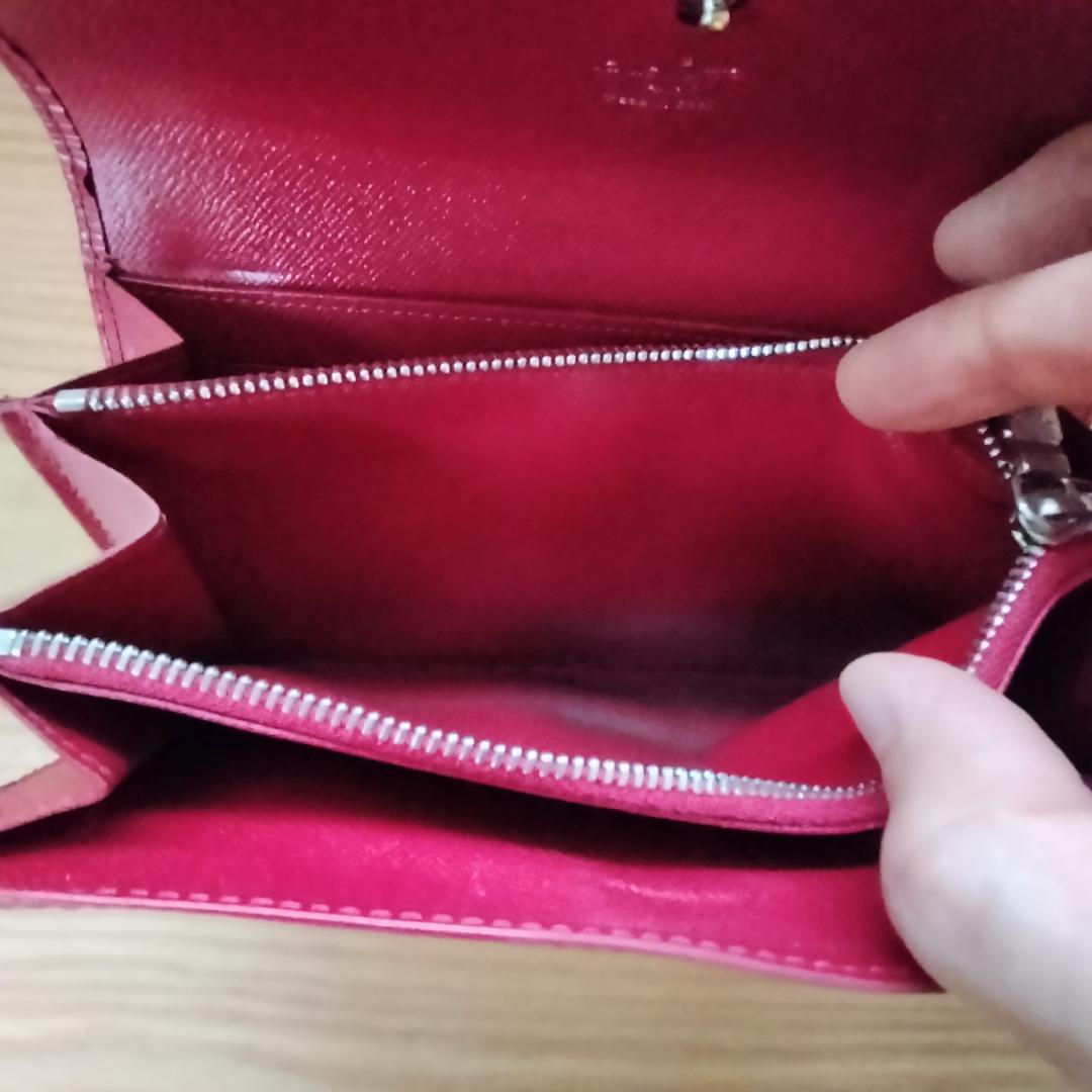 Louis Vuitton エピレザー レッド長財布