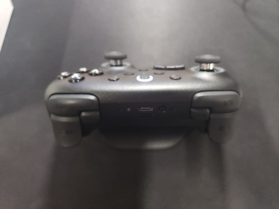 8BitDo Ultimate 2 Bluetooth コントローラー