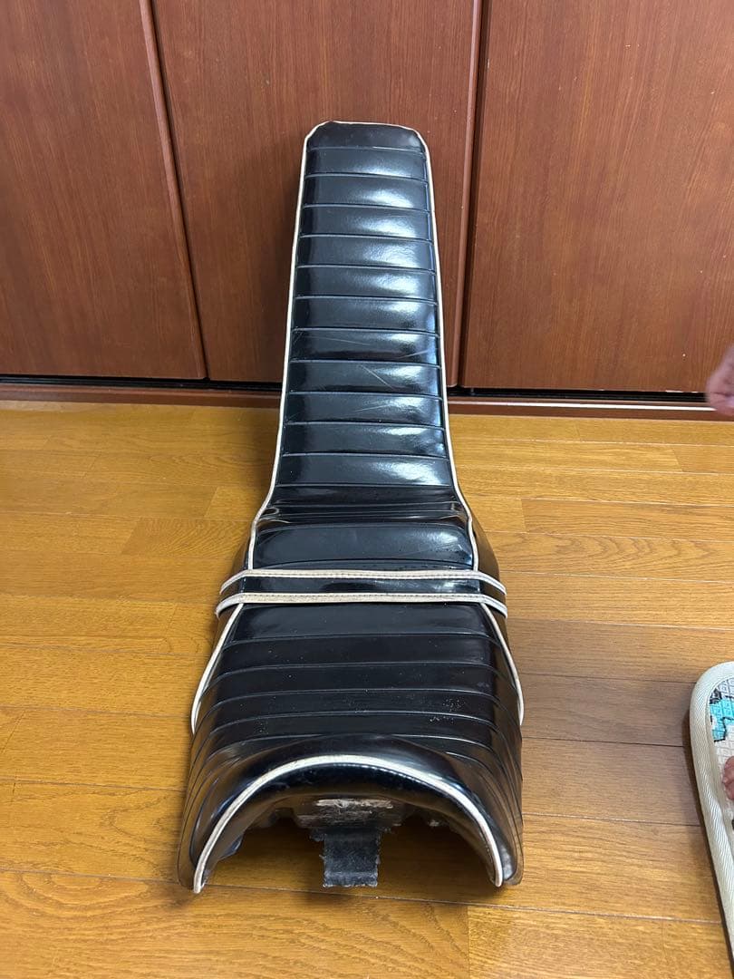 バイクシート　3段シート　40cm