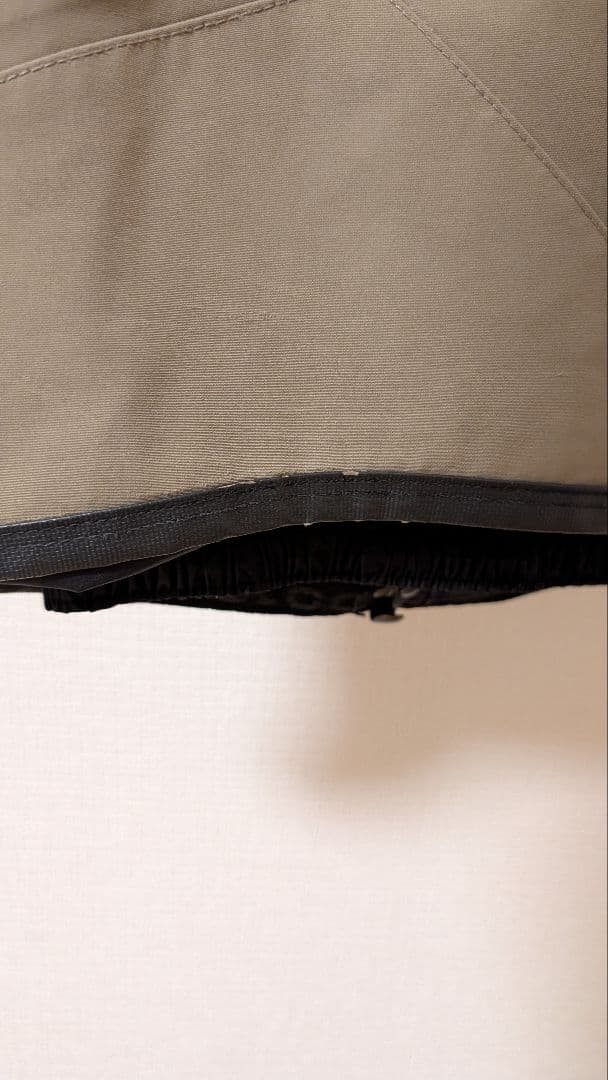 VOLCOM GORE-TEX スノーボードパンツ ベージュ