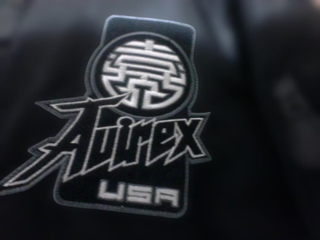 AVIREX　ツインドラゴン　ma1　　限定品　レア　ショート丈