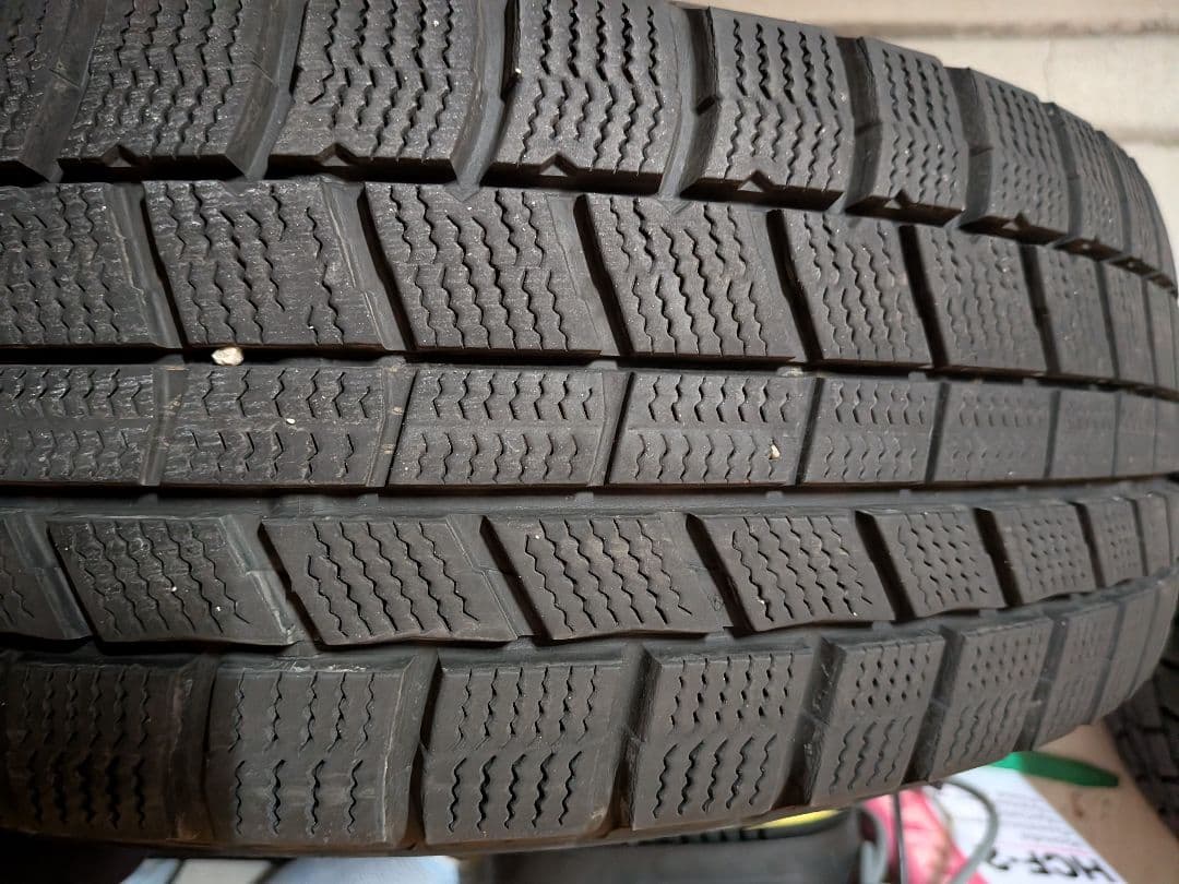 195 65 R15 スタッドレスタイヤセット　美品　バリ溝