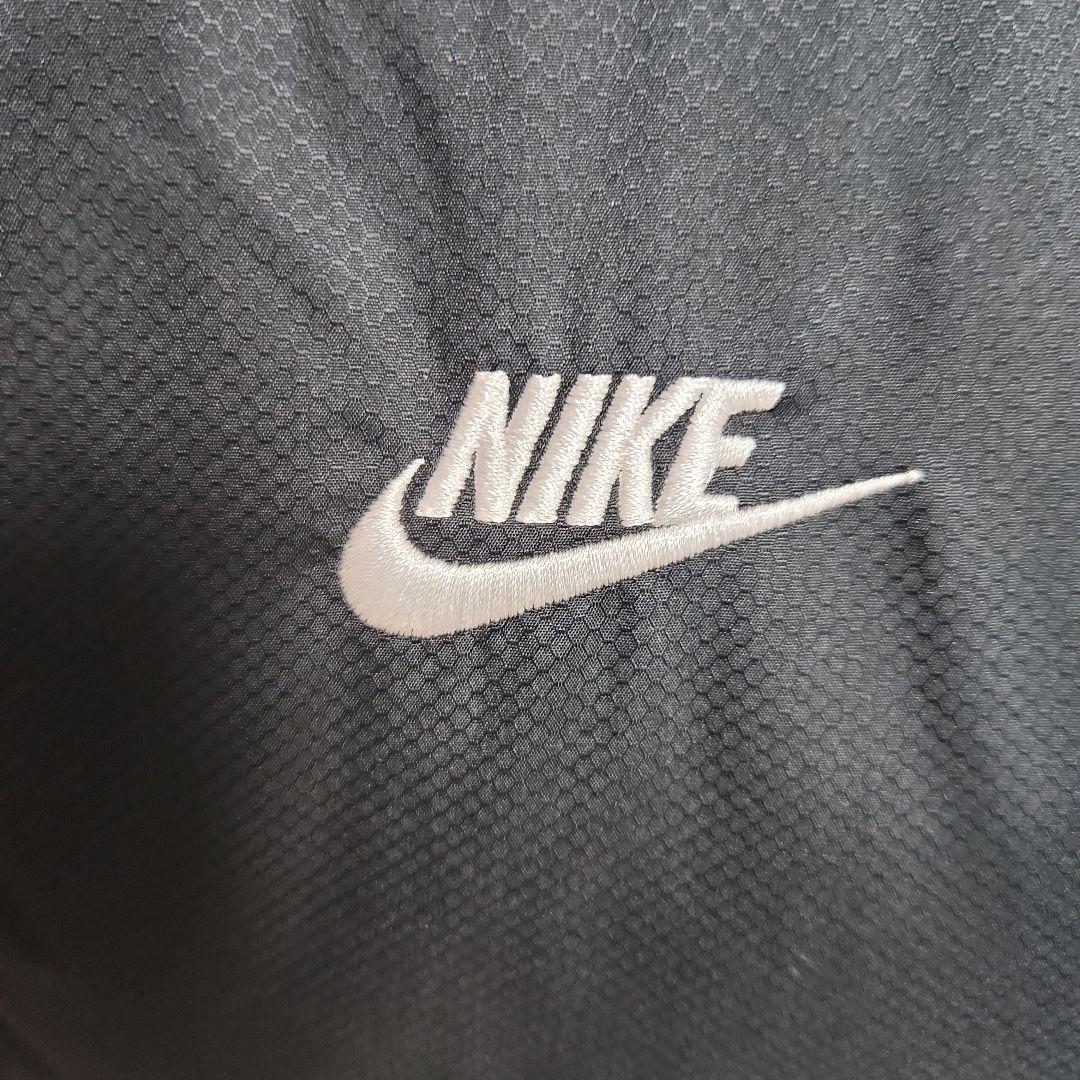 NIKE 黒 ダウンベスト M