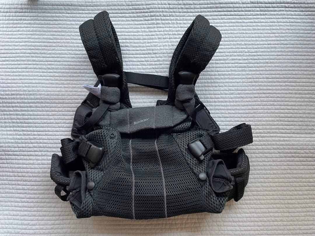 【BABY BJORN】抱っこ紐　ベビーキャリア　ハーモニー　BLACK