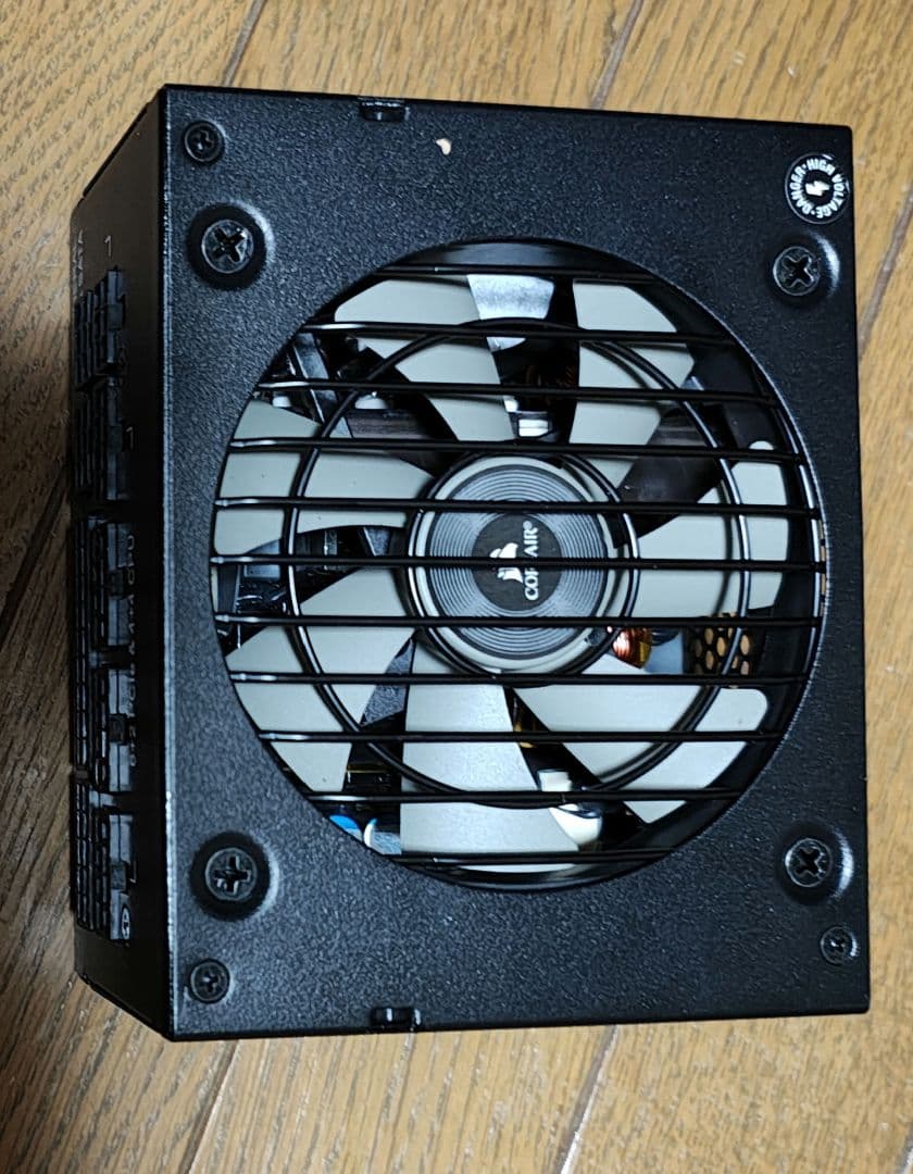 Corsair SF750 750W SFX 電源ユニット