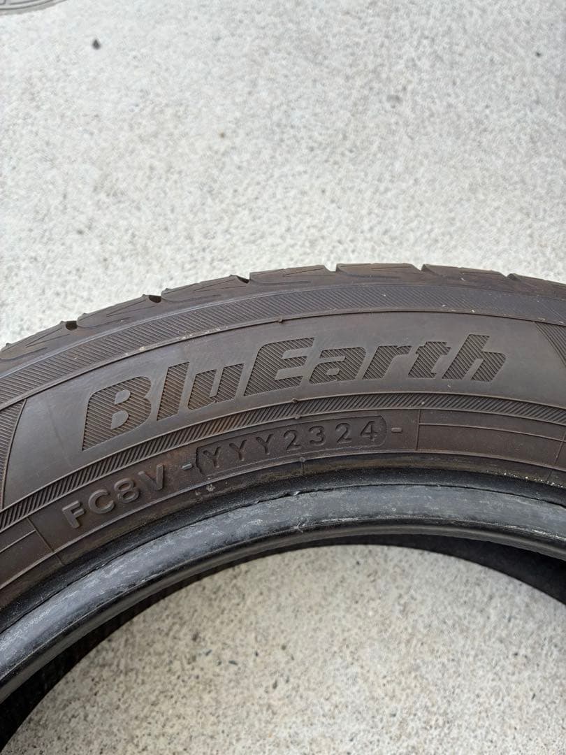 送料込み155/65r14ヨコハマ　ブルーアース4本セットバリ山