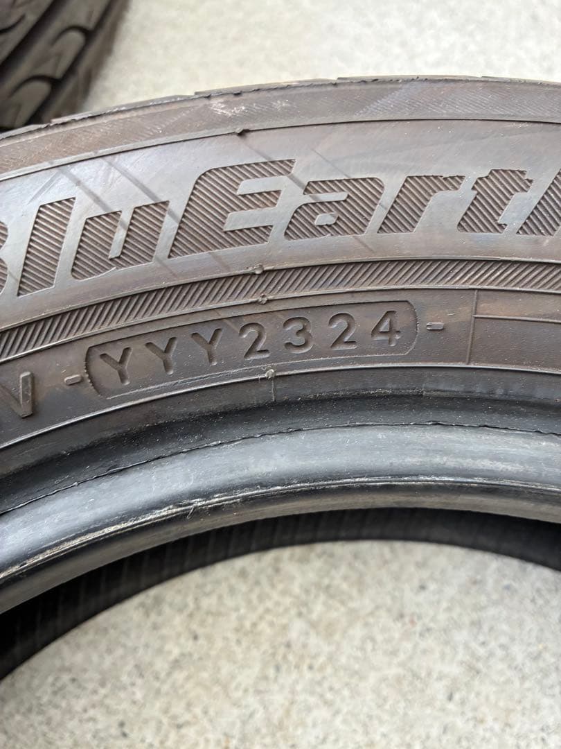 送料込み155/65r14ヨコハマ　ブルーアース4本セットバリ山