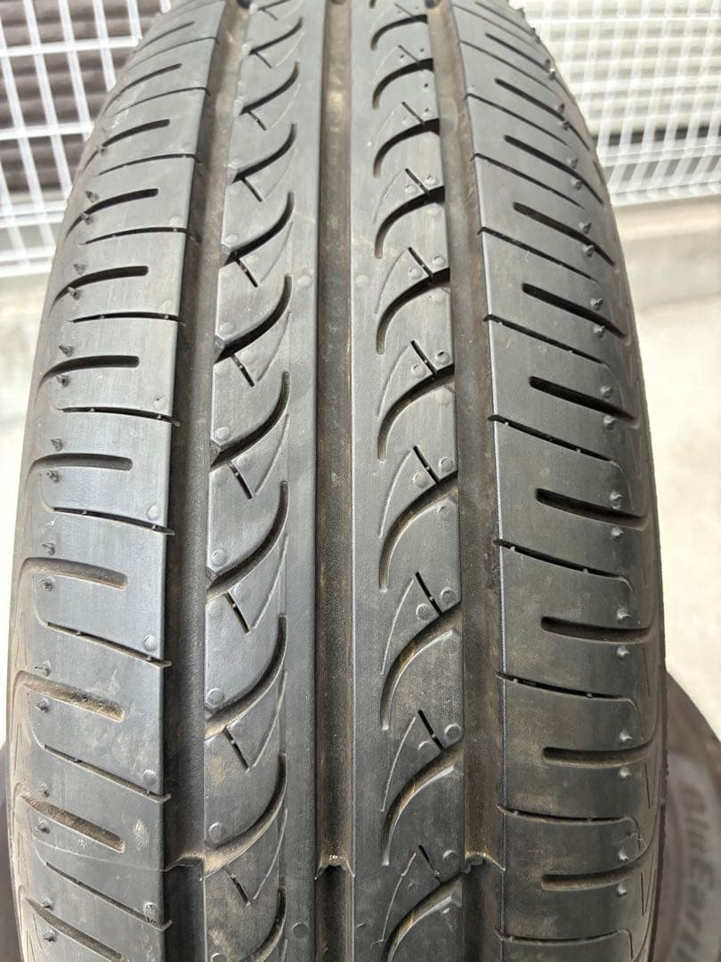 送料込み155/65r14ヨコハマ　ブルーアース4本セットバリ山