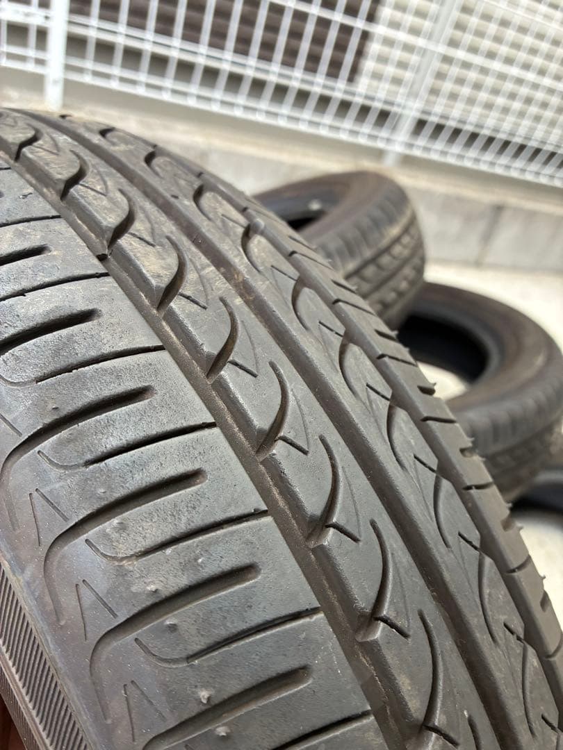 送料込み155/65r14ヨコハマ　ブルーアース4本セットバリ山