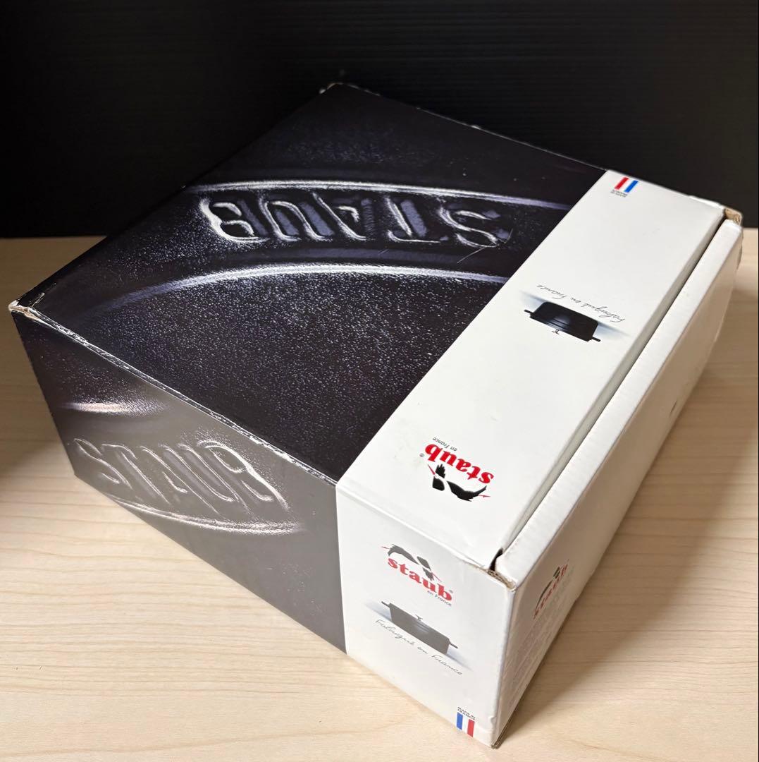 Staub ストウブ　ココット ラウンド グレー 16cm ※元箱付属