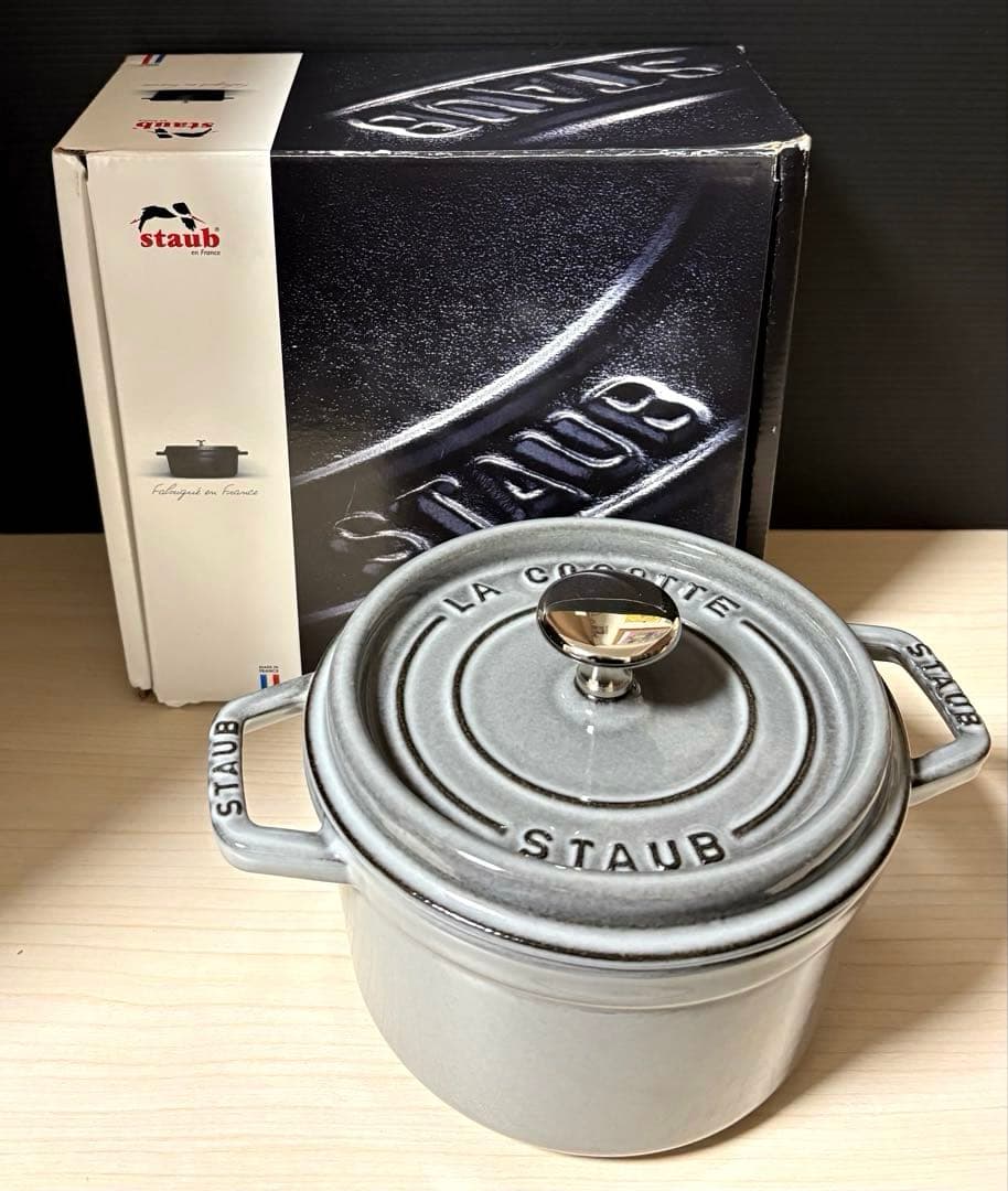 Staub ストウブ　ココット ラウンド グレー 16cm ※元箱付属