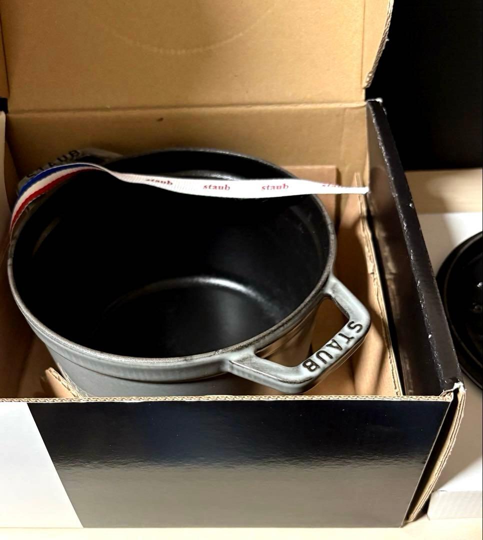 Staub ストウブ　ココット ラウンド グレー 16cm ※元箱付属