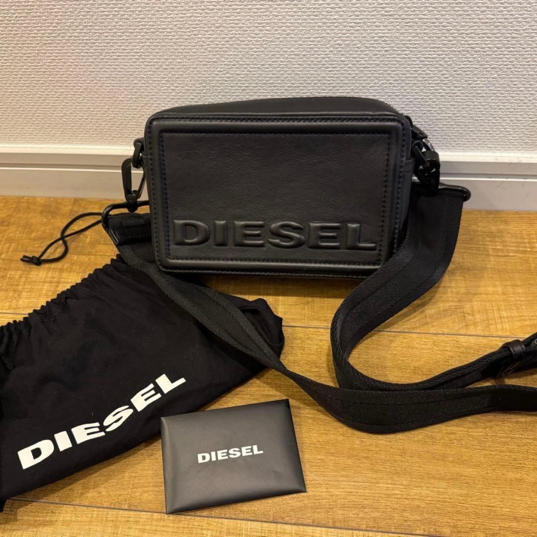 美品！TWICE 着用　DIESEL カウレザー ミニクロスボディバッグ