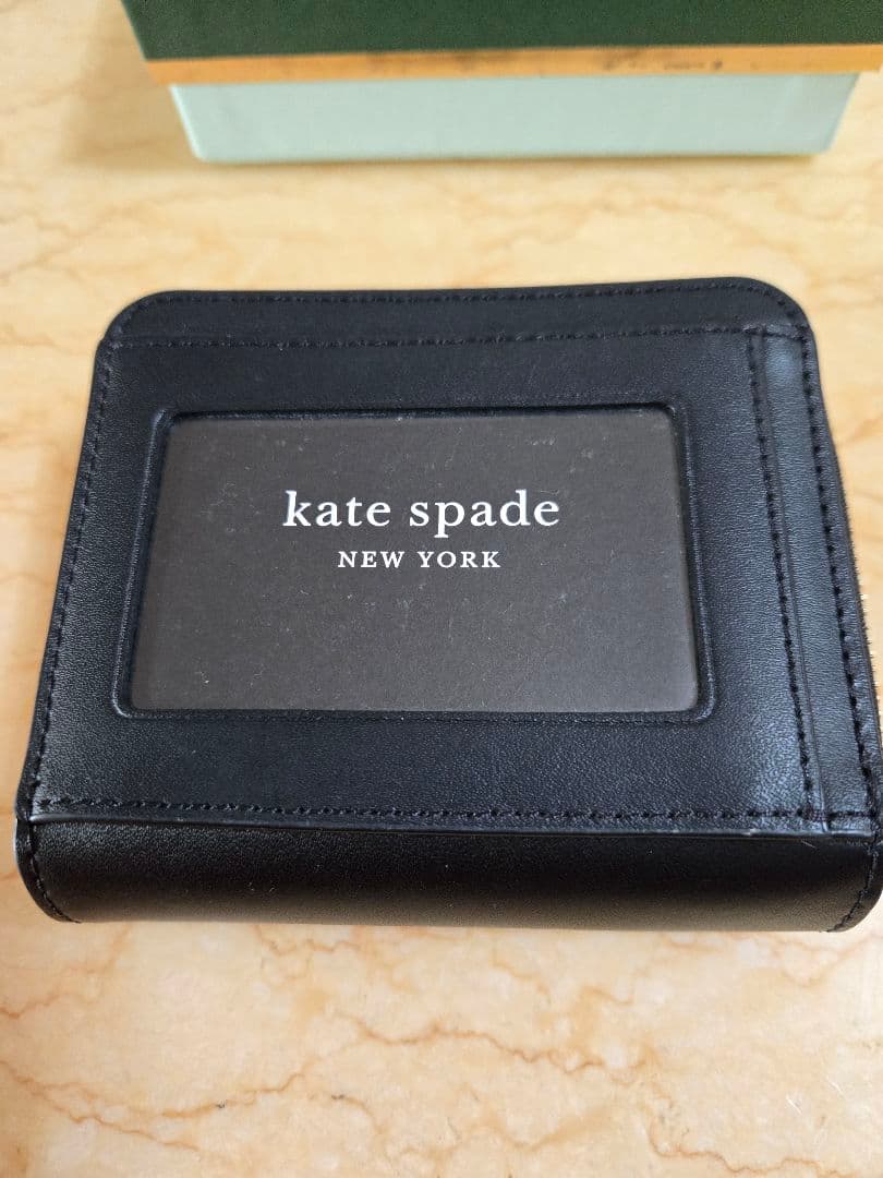 kate spade 二つ折り財布　おしゃれキャット　マリーちゃん