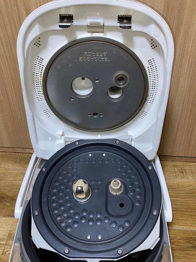 【中古】象印極め羽釜5.5合　炊飯器 NP-WA10