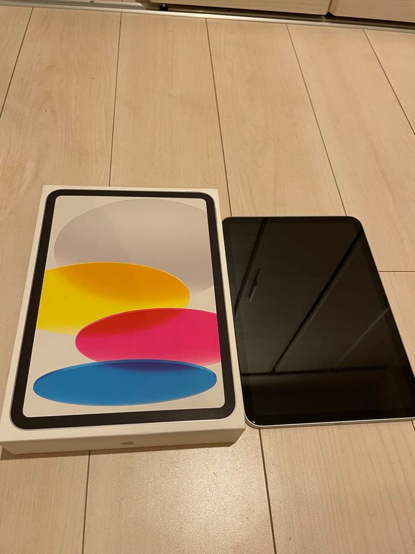 極美品　Apple iPad A16 WiFi 128GB/ケース他おまけ付き