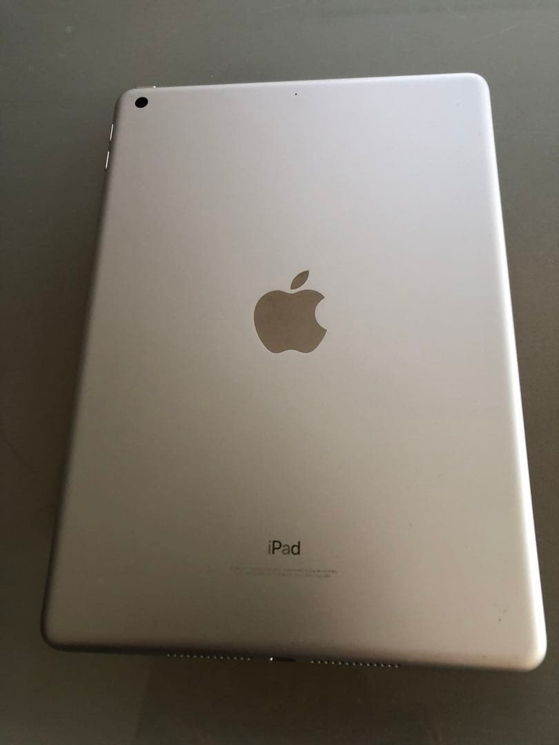 iPad 第6世代　モデルA1893 メモリー128GB Wi-Fi