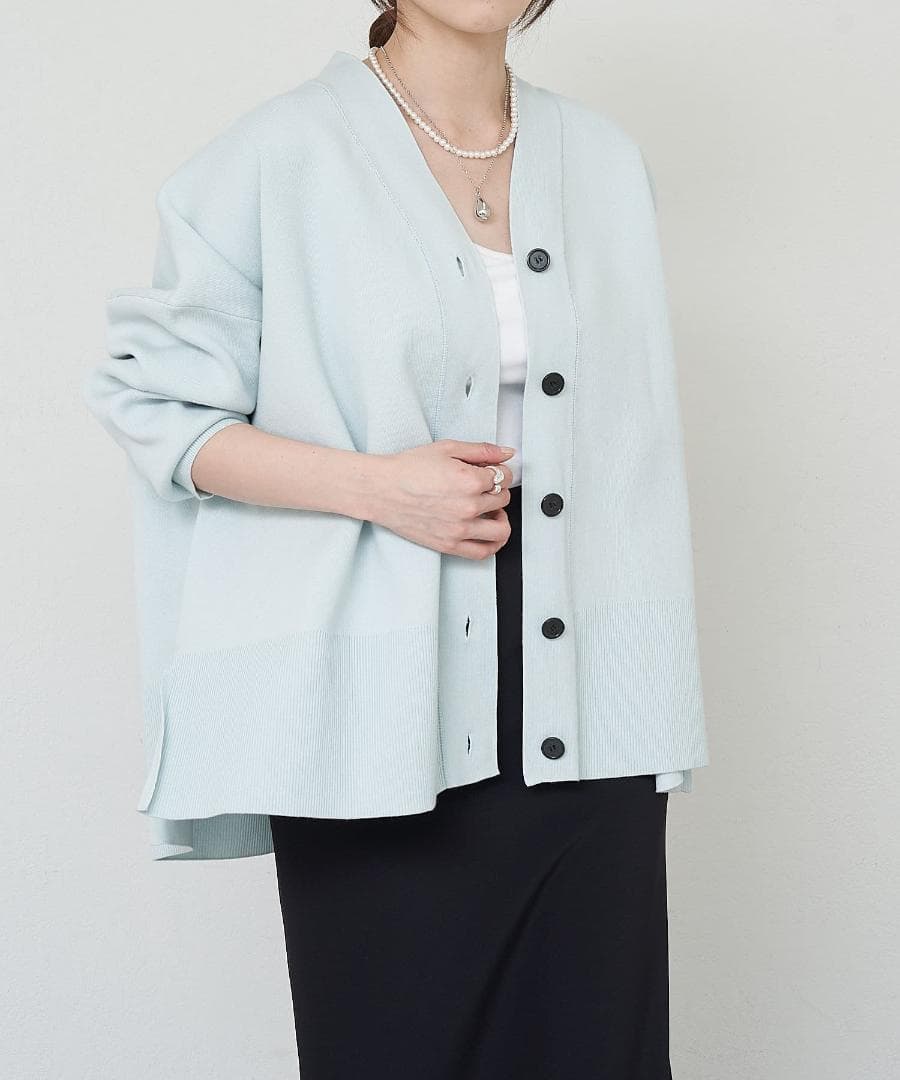 美品 25SS SHENERY コットンスムースカーディガン