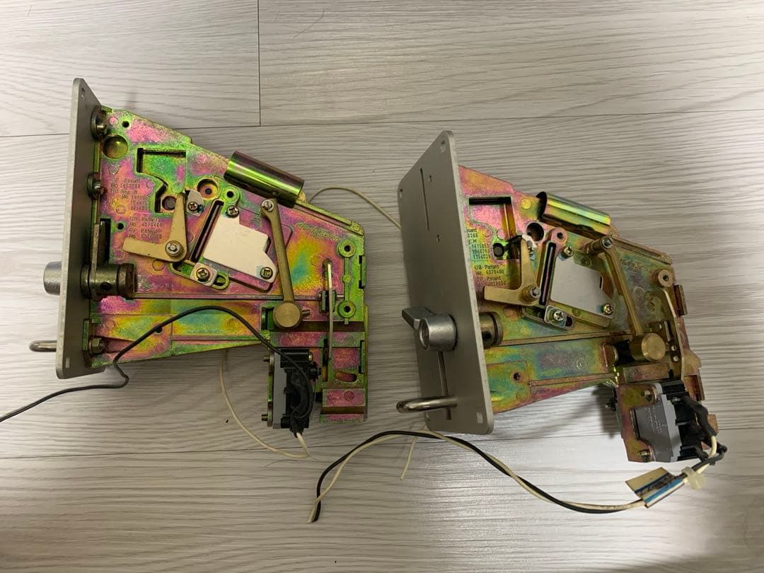 中古　100円　セレクター　2個　アーケードゲーム機などに