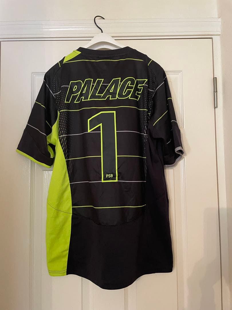 Palace サッカーシャツ