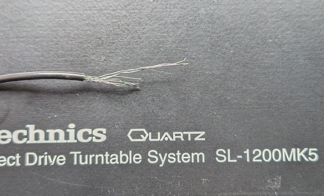 Technics SL-1200MK5 ターンテーブル
