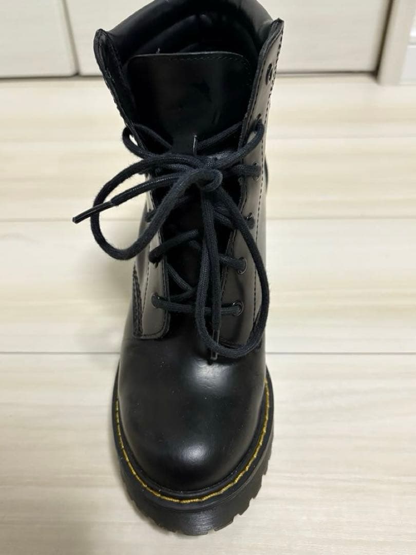 Dr. Martens ドクターマーチン PERSEPHONE UK3
