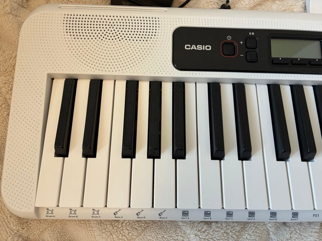 CASIO ベーシックキーボード CT-S200WE ホワイト [61鍵盤]