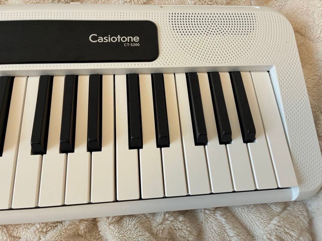 CASIO ベーシックキーボード CT-S200WE ホワイト [61鍵盤]